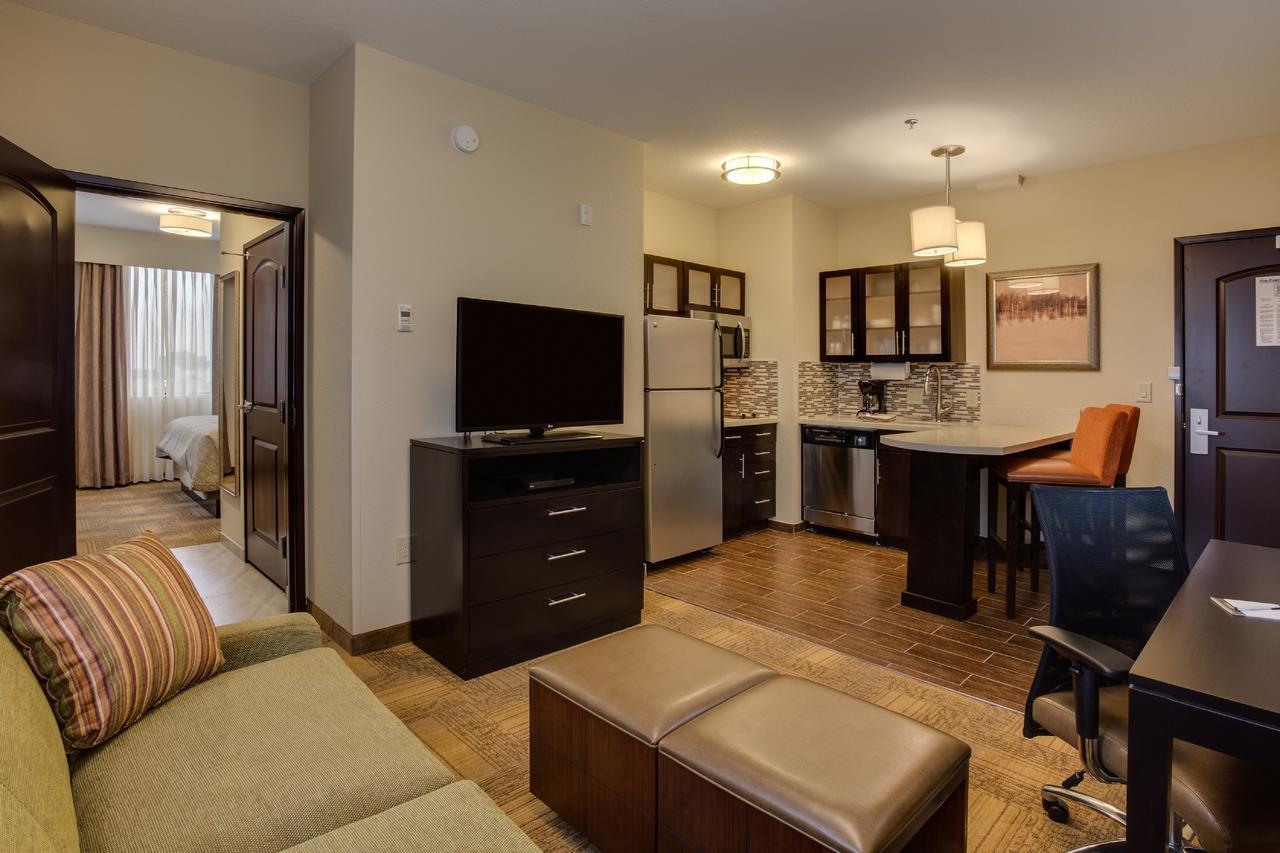 Staybridge Suites Houston East - Baytown By Ihg Exterior photo